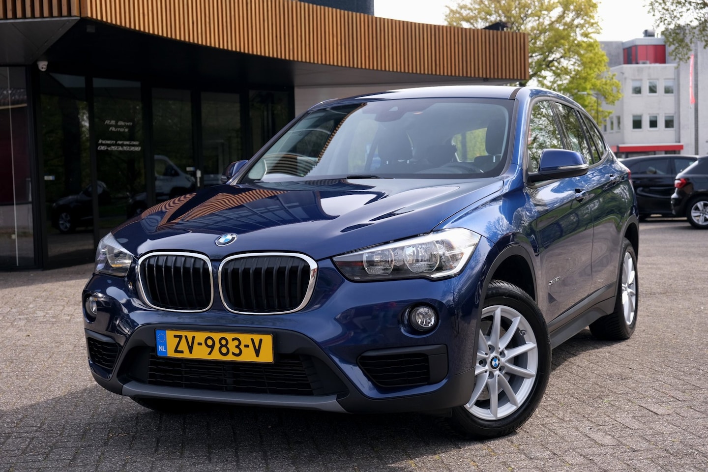 BMW X1 - XDrive20i Centennial Executive|Rijklaar!|Trekhaak|Stoelverwarming|Clima|Cruise - AutoWereld.nl