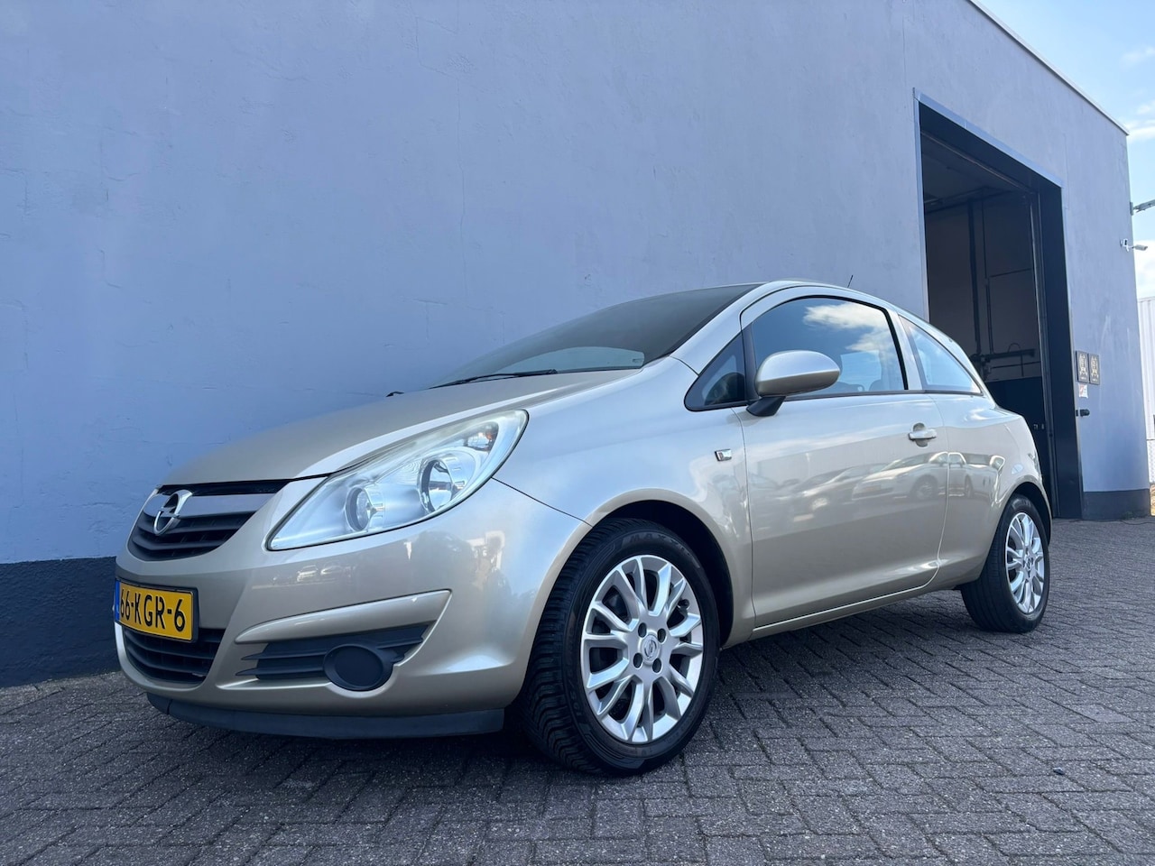 Opel Corsa - 1.2-16V Edition - Airco - LMV - Carplay - AutoWereld.nl