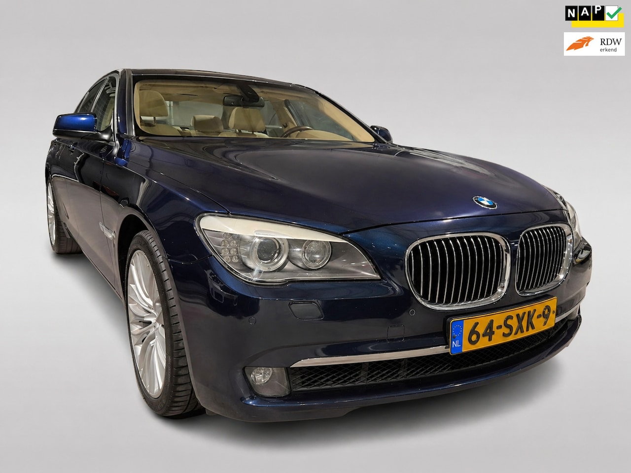 BMW 7-serie - 750i High Executive - Softclose - Memorystoelen - Schuifdak - NL Auto - AutoWereld.nl