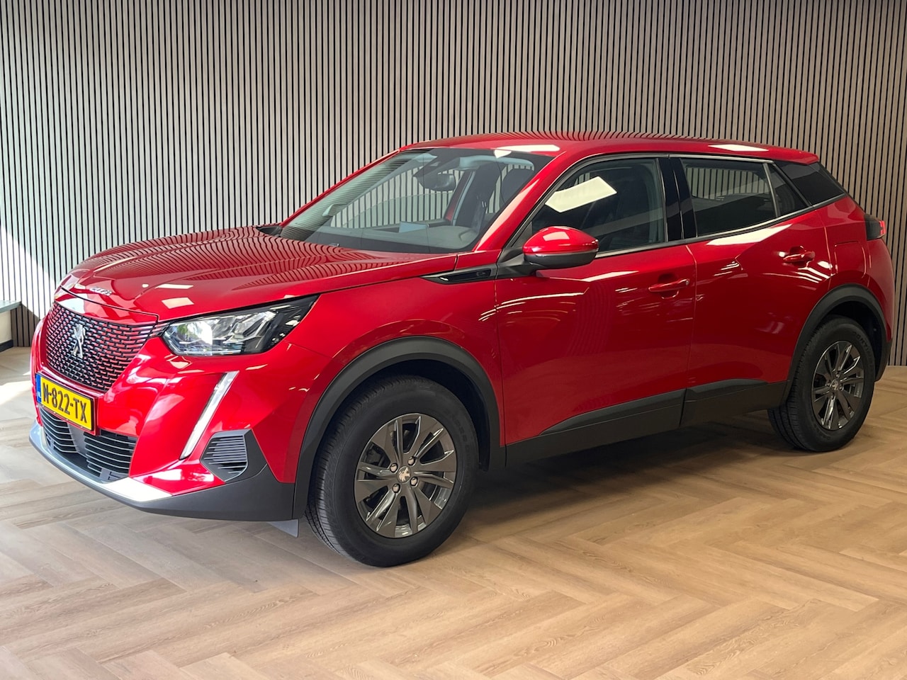 Peugeot e-2008 - EV Active Pack 50 kWh CAMERA PDC ACHTER CRUISE CONTROL APPLE CARPLAY LED - AutoWereld.nl