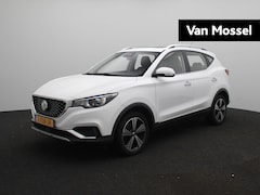 MG ZS - EV Luxury 45 kWh | Panoramadak | Leder | Trekhaak | Camera | CarPlay | Stoelverwarming |
