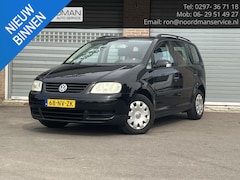 Volkswagen Touran - 1.6-16V FSI Athene