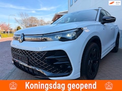 Volkswagen Tiguan - 2.0 TDI| R-Line/Pano/Massage/360 Camera/IQ/ACC/AHK/Kardon/Vol Optie