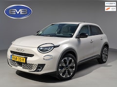 Fiat 600e - La Prima 54 kWh, achteruitrijcamera, lederen interieur, stoelverwarming, 9360 km, 1 e eige