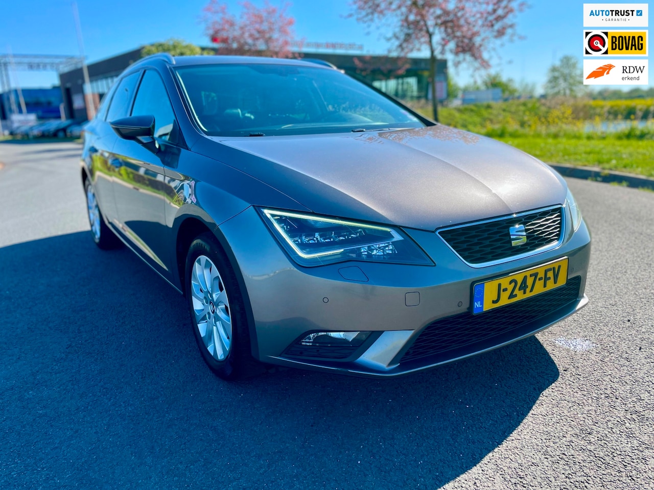 SEAT Leon ST - 1.2 TSI Style 1.2 TSI Style, Trekhaak, Stoelverw, Cruise/Climate control, Pdc, Carplay, LED, Leder/Alcan - AutoWereld.nl