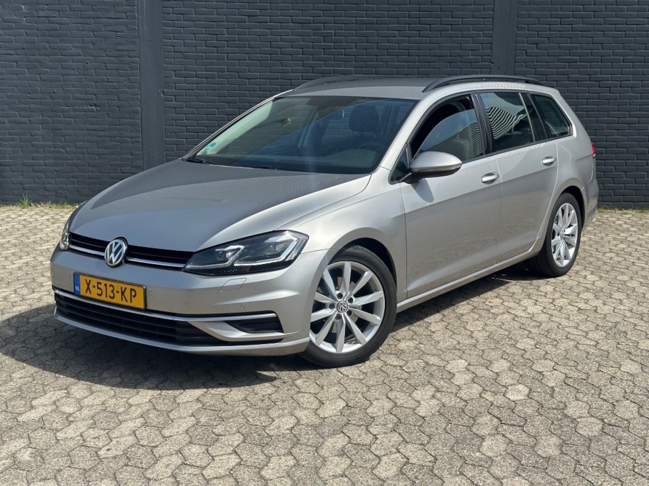 Volkswagen Golf Variant - 1.0 TSI Comfortline 1.0 TSI Comfortline, LED koplamp, 17 inch, Carplay - AutoWereld.nl