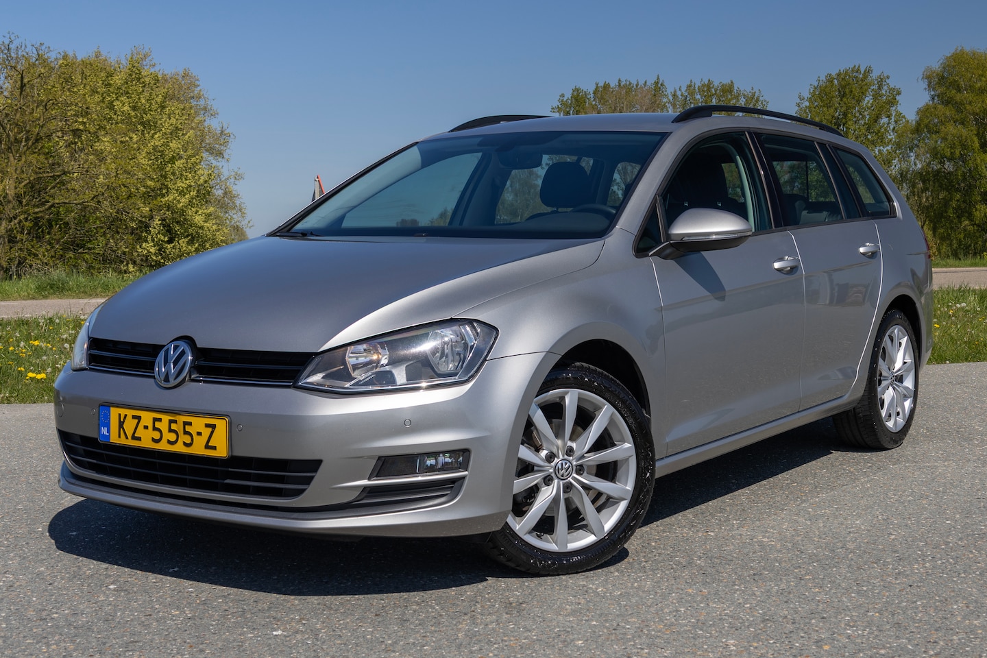 Volkswagen Golf Variant - 1.6 TDI BlueMotion Comfortline Nw distributie/banden | 100% historie | Trekhaak | Euro 6 | NL 2e eigenaar - AutoWereld.nl