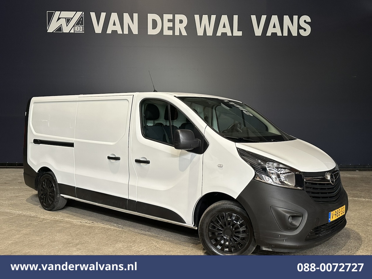 Opel Vivaro - 1.6 CDTI 126pk L2H1 Euro6 Airco | Camera | Navigatie | Trekhaak | LED | Cruisecontrol Park - AutoWereld.nl