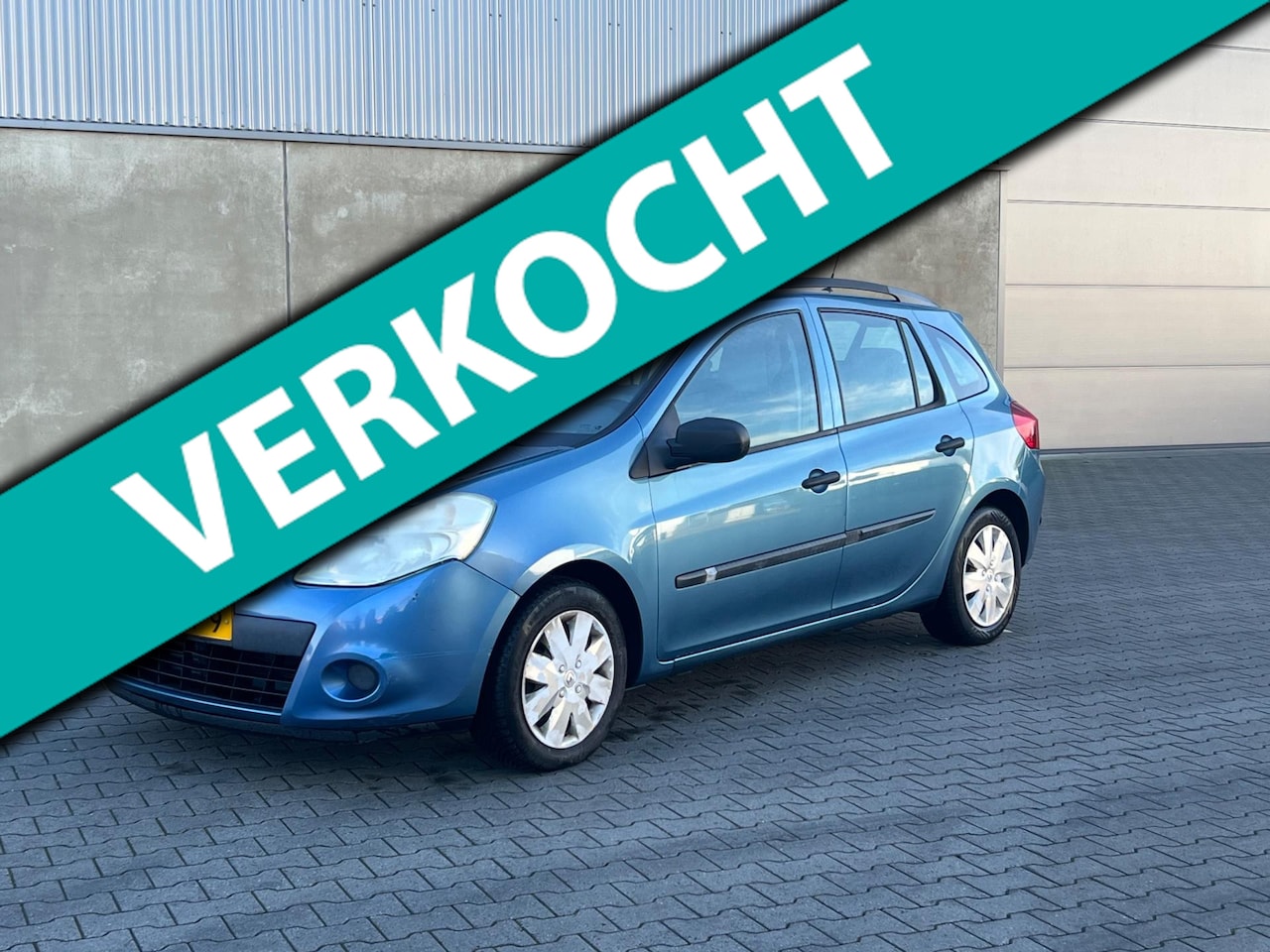 Renault Clio Estate - 1.2 TCE Special Line NAP+APK 25-01-2027+NAVIGATIE+AIRCO+TREKHAAK - AutoWereld.nl