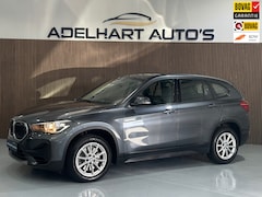 BMW X1 - SDrive20i Executive Face lift Automaat / Navigatie full map / Cruise control / Climate con