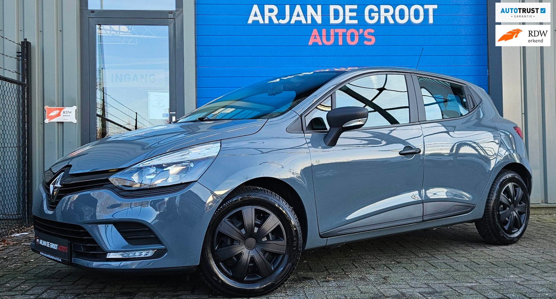 Renault Clio - 1.2 72PK 4 Cilinder Airco Navi Cruise 2018 Dealer OH - AutoWereld.nl