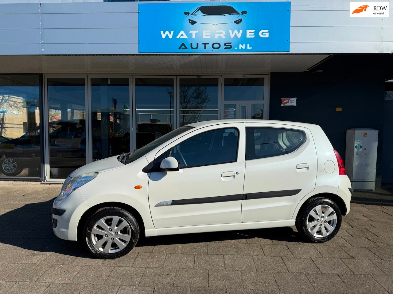 Suzuki Alto - 1.0 Comfort Plus AIRCO|PARKEERSENSOREN|ELK.RAMEN - AutoWereld.nl