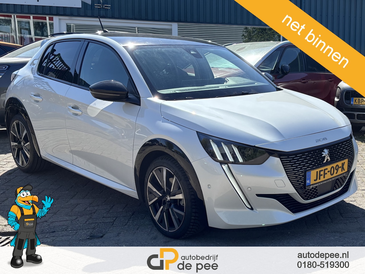 Peugeot 208 - 1.2 PureTech GT-LINE Allure Pack GARANTIE/GT-LINE/CRUISE/CLIMA/CARPLAY/TREKHAAK/CAMERA/LIC - AutoWereld.nl