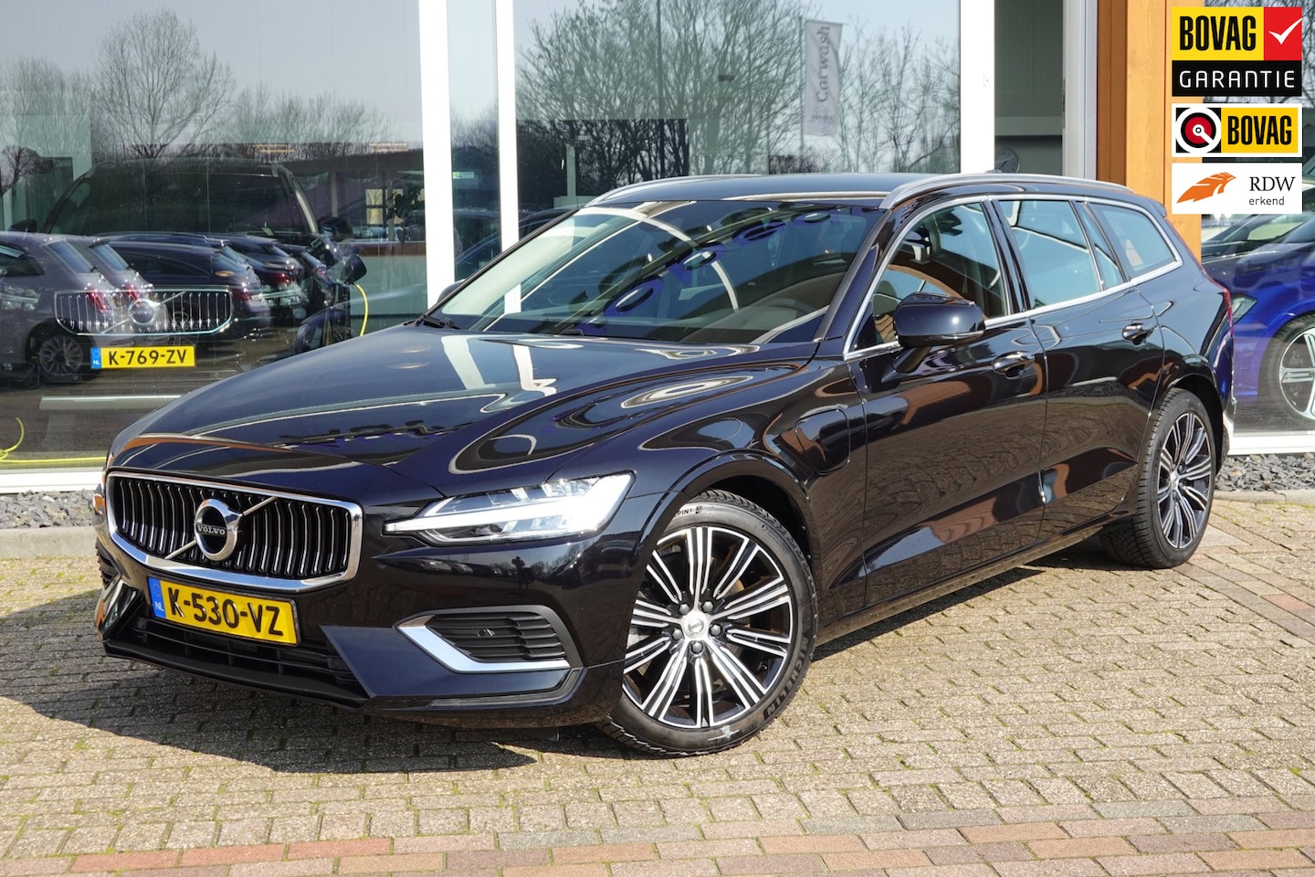 Volvo V60 - 2.0 T6 Recharge AWD Business Pro 2.0 T6 Recharge AWD Business Pro - AutoWereld.nl