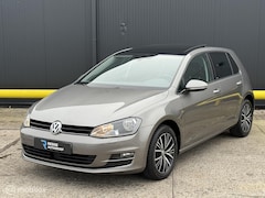 Volkswagen Golf - 1.6 TDI Highline PANORAMADAK | ACC | ECC |