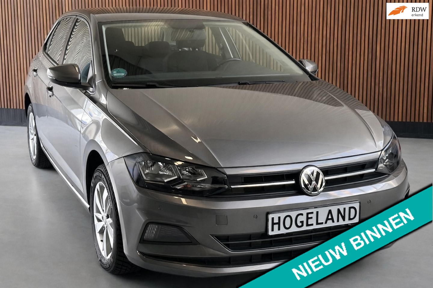 Volkswagen Polo - 1.0 TSI Bluemotion PDC LED AIRCO Front Assist - AutoWereld.nl