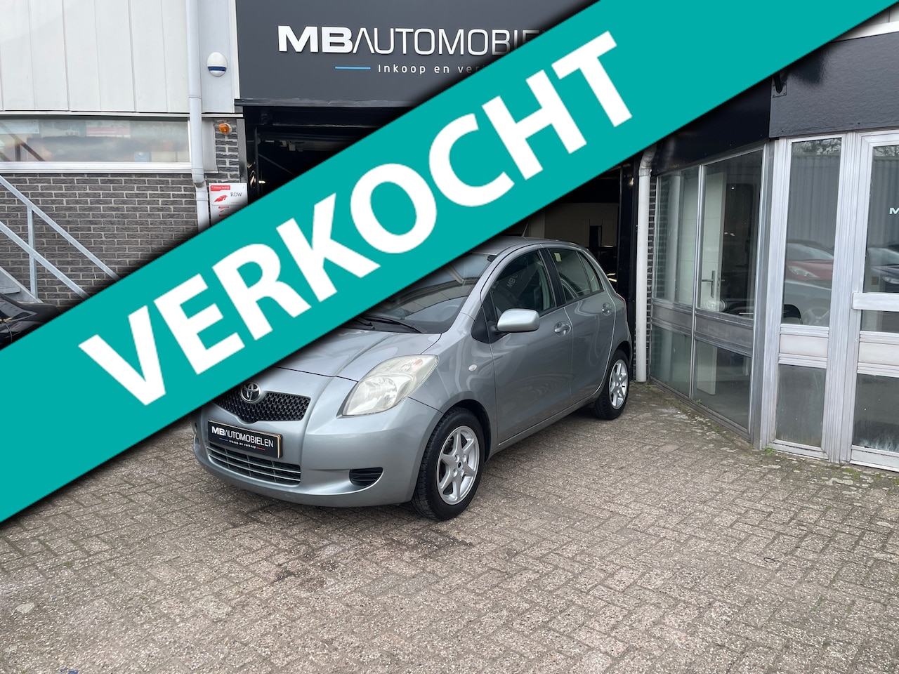 Toyota Yaris - 1.3 VVTi Sol MMT/5 DRS/Automaat/Airco/117DKM/APK/LM Velgen! - AutoWereld.nl
