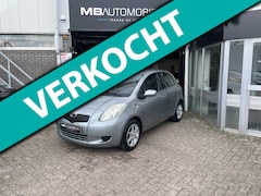 Toyota Yaris - 1.3 VVTi Sol MMT/5 DRS/Automaat/Airco/117DKM/APK/LM Velgen