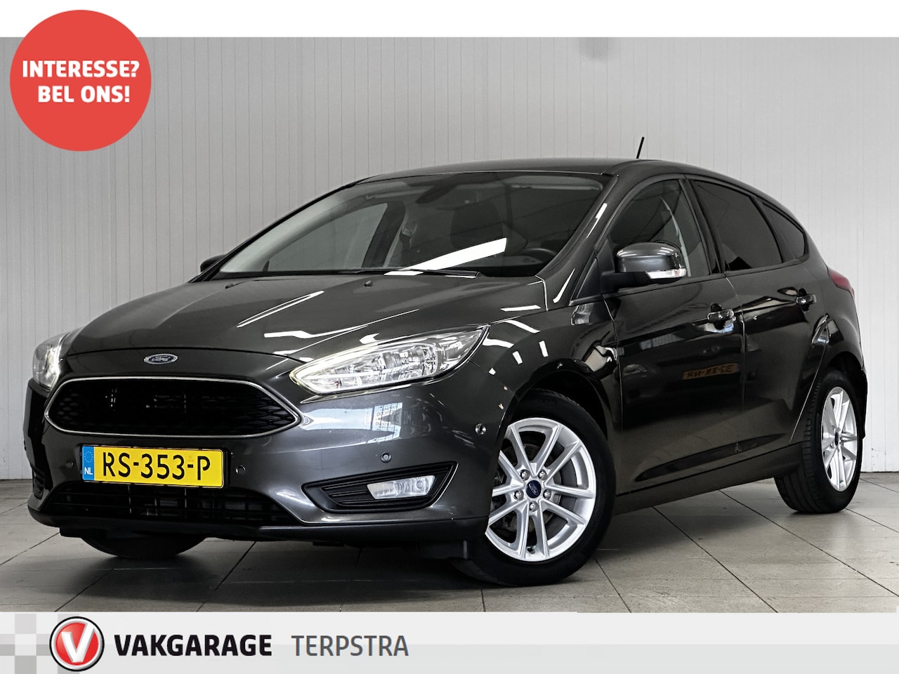 Ford Focus - 1.0 Titanium/ Trekhaak/ 16'' LMV/ Camera/ Extra getint glas/ Apple + Android/ Navi/ Clima/ - AutoWereld.nl