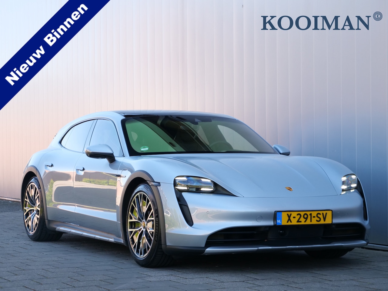 Porsche Taycan Cross Turismo - 4S 93 kWh 490 Pk Automaat Navi / DAB / Leer / Camera's / Apple Carplay / Stoelverwarming / - AutoWereld.nl