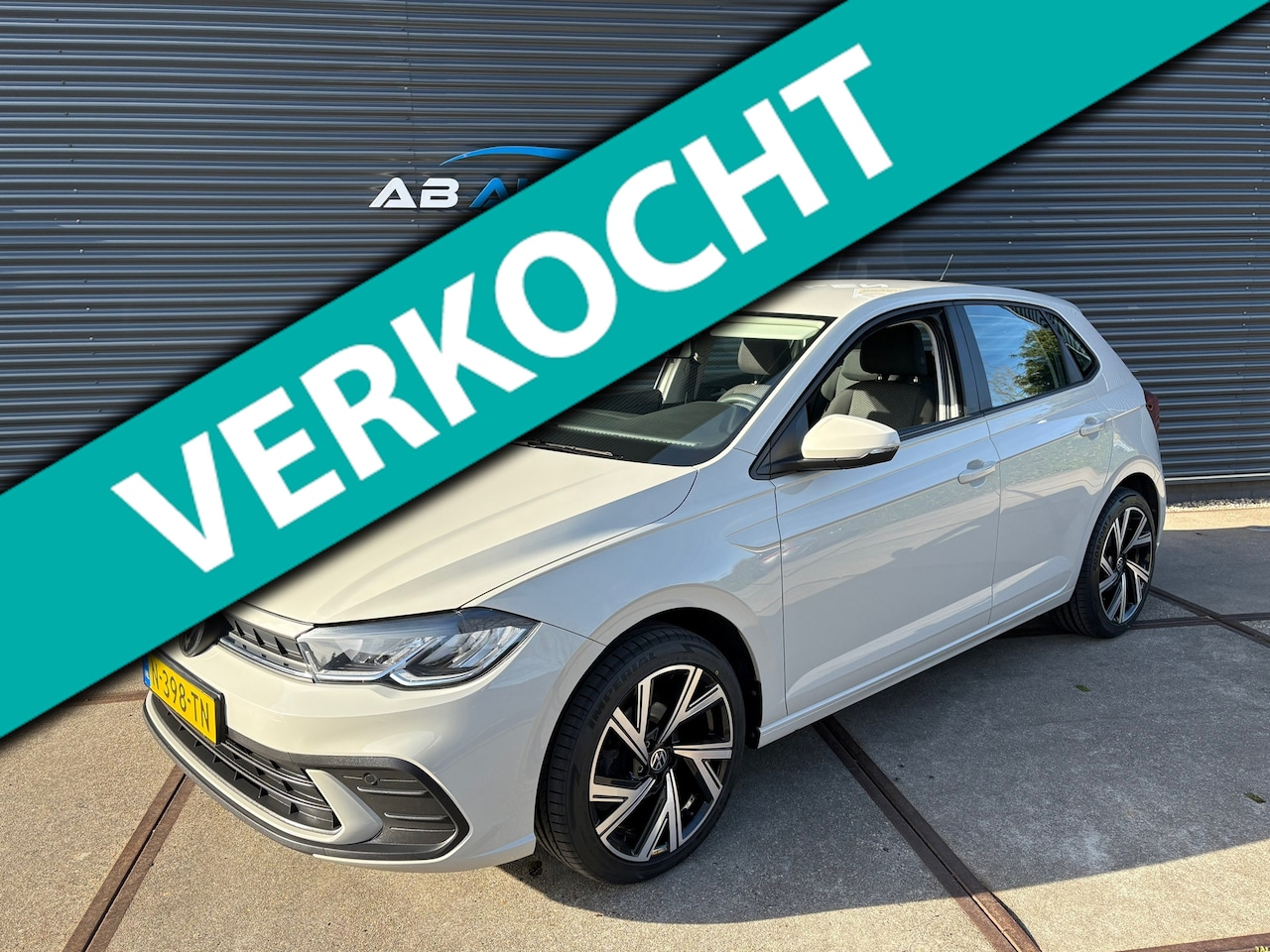 Volkswagen Polo - 1.0 TSI Polo LM VELGEN/ LED VERLICHTING - AutoWereld.nl