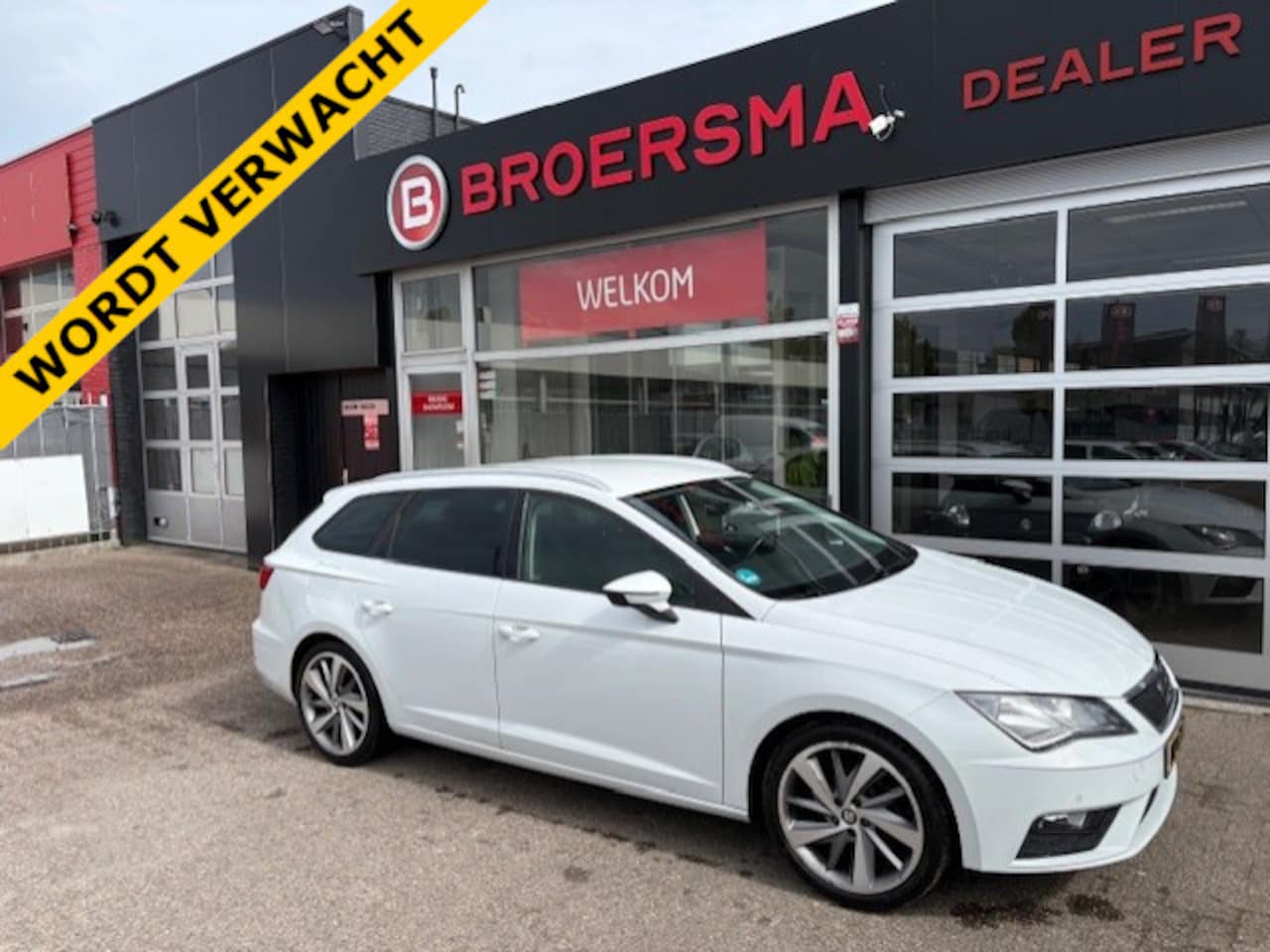 SEAT Leon ST - 1.0 EcoTSI Style Business Intense DEALERONDERHOUDEN * 3 EIGENAAR * NIEUWE DISTR. MET WATER - AutoWereld.nl