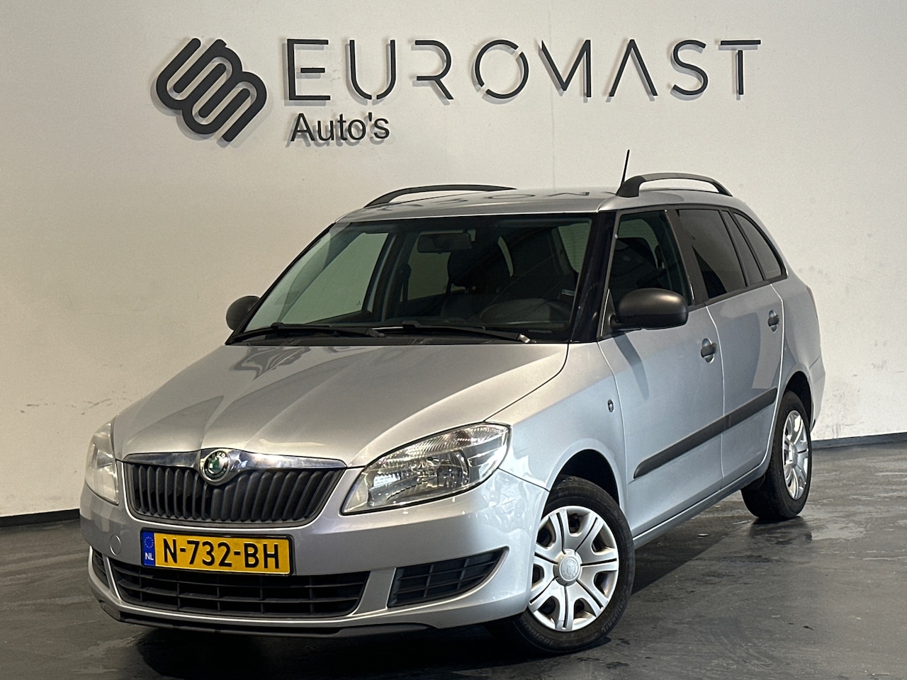 Skoda Fabia Combi - 1.2-12V Fresh Airco - Nieuw apk - Goed onderhouden - AutoWereld.nl