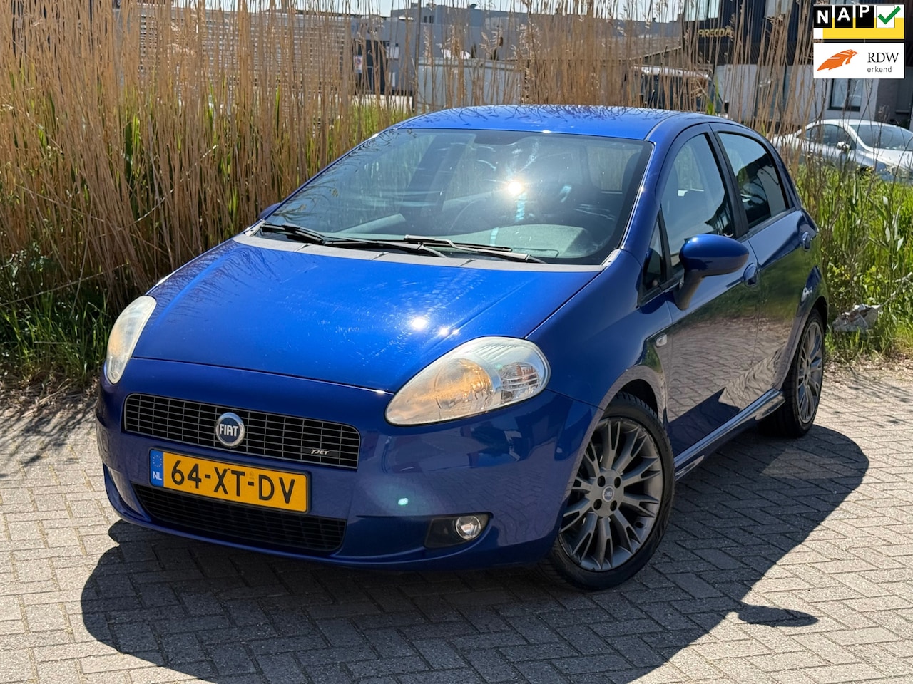 Fiat Grande Punto - 1.4-16V Sport Airco 5d Elektrische Ramen Apk tot 01-04-2027 - AutoWereld.nl