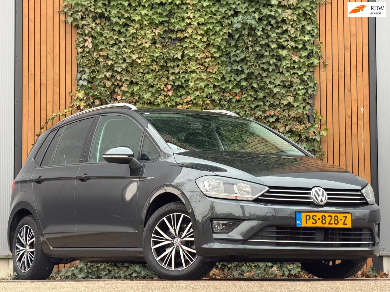 Volkswagen Golf Sportsvan - 1.4 TSI Highline|Trekhaak|Automaat|Stoel verwarm. - AutoWereld.nl