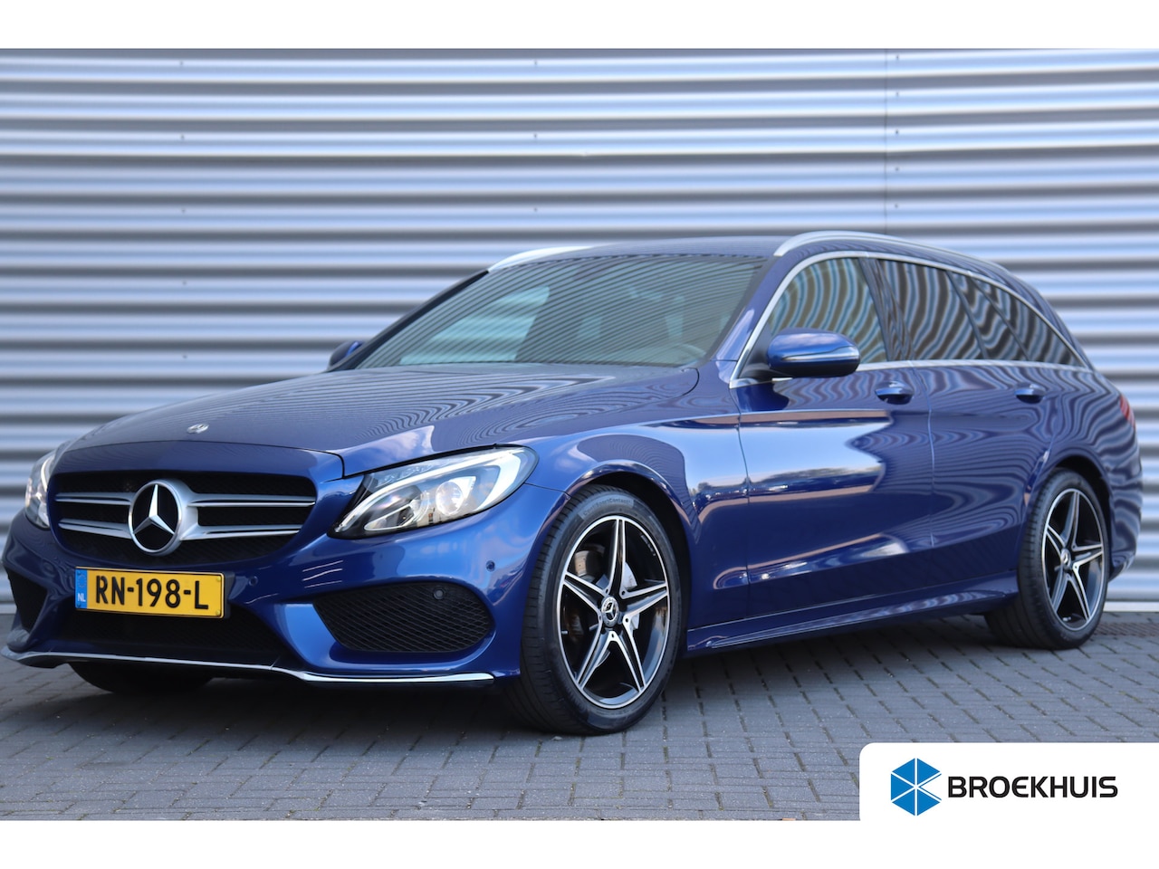 Mercedes-Benz C-klasse Estate - C180 156PK AMG SPORT EDITION PREMIUM PLUS AUTOMAAT / NAVI / LEDER / CLIMA / FULL-LED / PDC - AutoWereld.nl