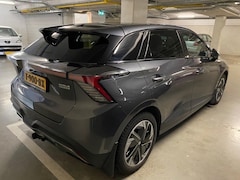 MG MG4 - Luxury 64kWh Extra opties: grijs interior, en afneembaar trekhaak