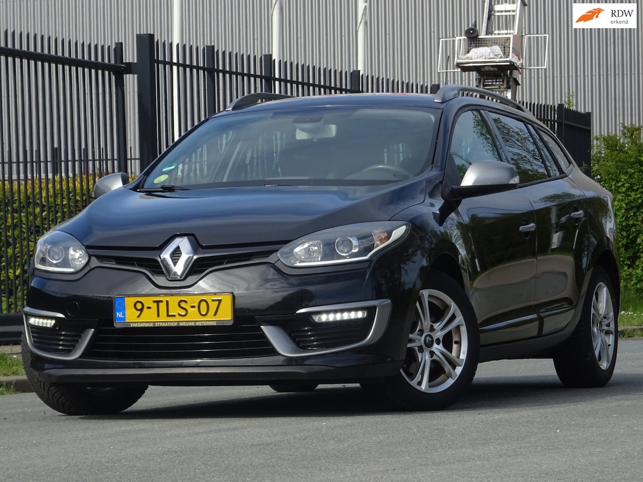 Renault Mégane - 1.5 dCi GT-Line 1-EIGENAAR LEER/NAVI/PDC/APK - AutoWereld.nl