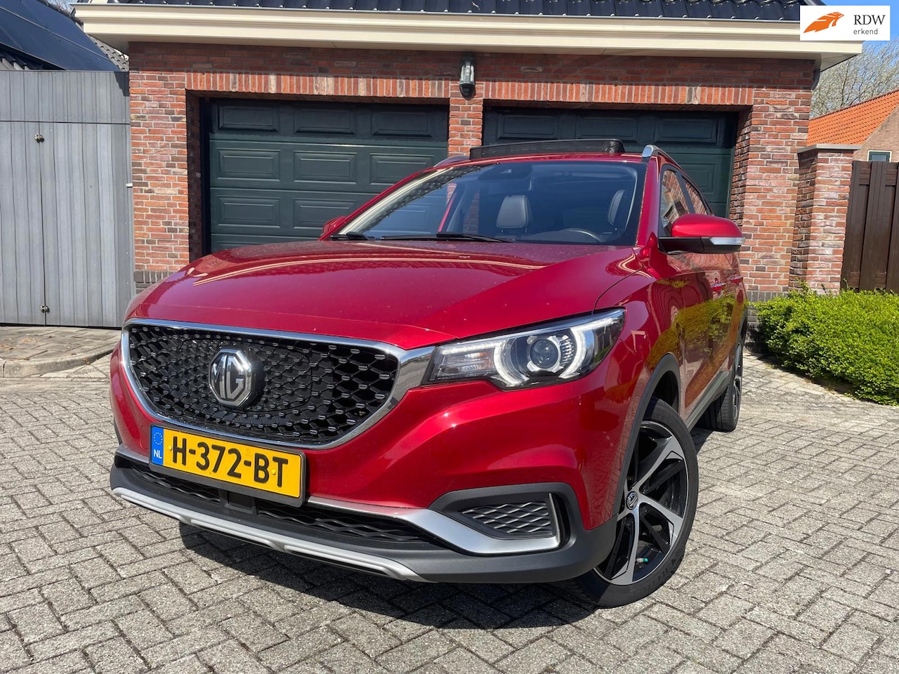 MG ZS - Luxury 45 kWh meeneemprijs exportprijs - AutoWereld.nl