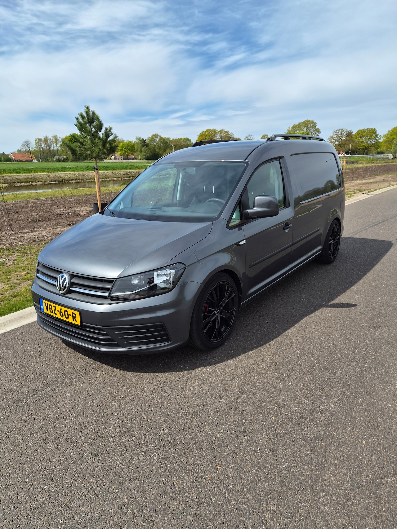 Volkswagen Caddy - 2.0 TDI L2H1 BMT Maxi Trendline - AutoWereld.nl