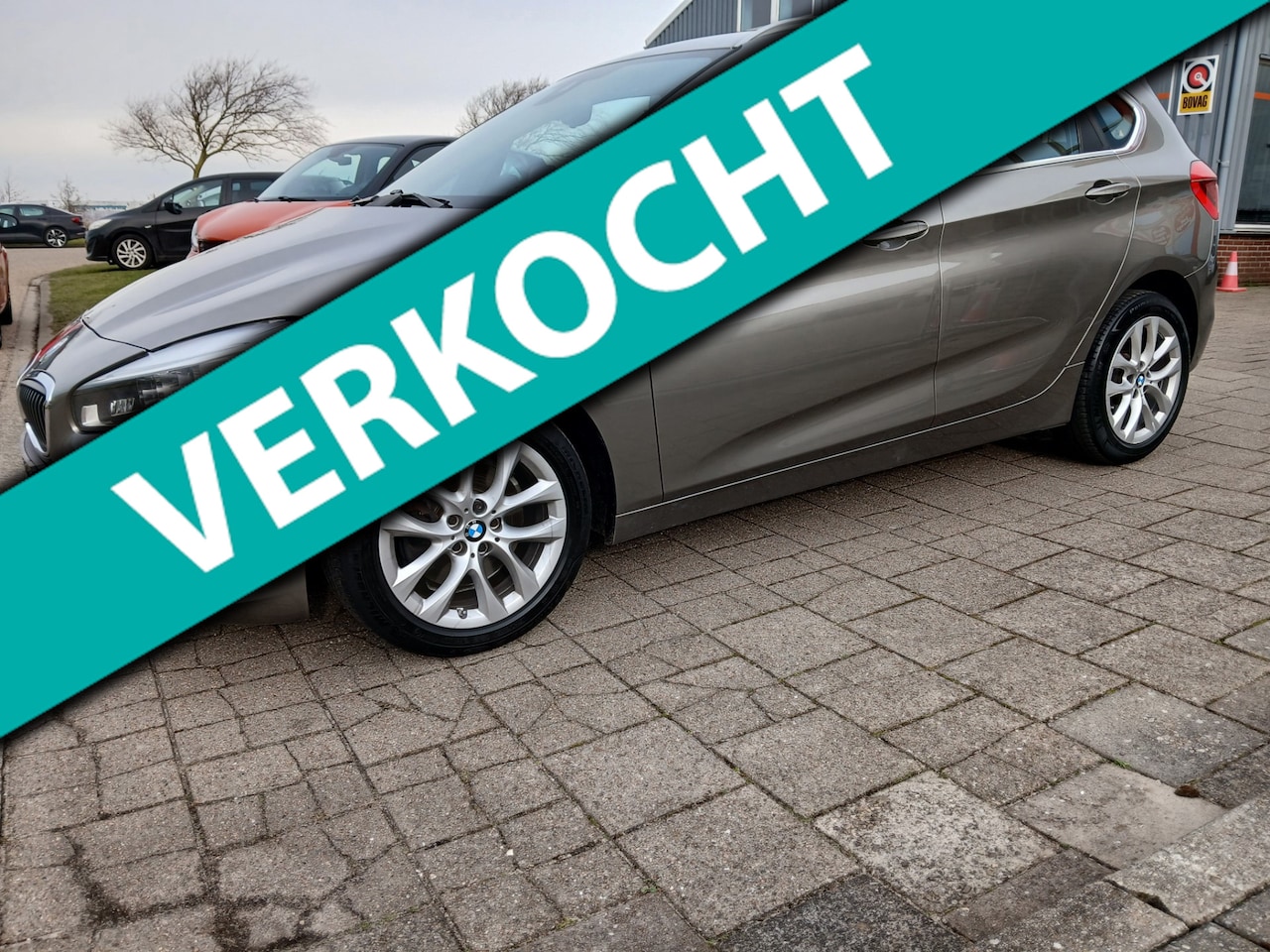 BMW 2-serie Active Tourer - 220i Luxury 220i Luxury - AutoWereld.nl
