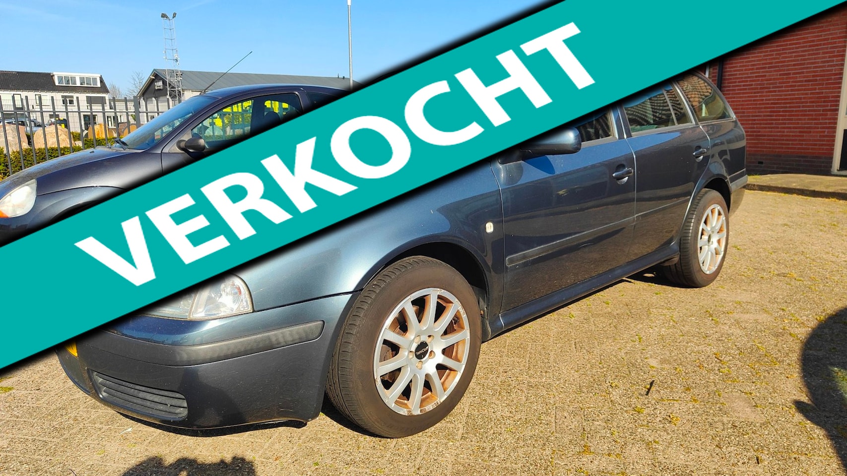 Skoda Octavia Combi - 2.0 Démarrage 2.0 Démarrage Nieuwe APK - AutoWereld.nl