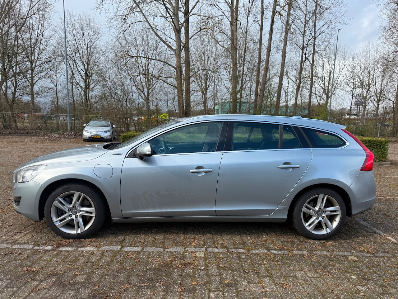 Volvo V60 - 2.4 D6 AWD Plug-In Hybrid Pure Limited Leder Trekhaak Cruise - AutoWereld.nl