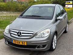 Mercedes-Benz B-klasse - 170 5-Drs Airco Electric pakket Audio/CD LMV 17"Leder/Stof ABS TCS ESP EBD Trekhaak Dealer