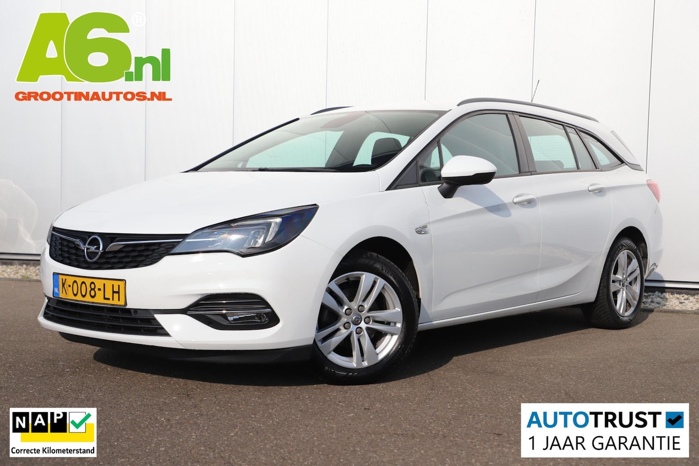 Opel Astra Sports Tourer - 1.2 Business Edition Trekhaak 110PK Navigatie 16 inch LMV Carplay Android Airco Cruise Con - AutoWereld.nl
