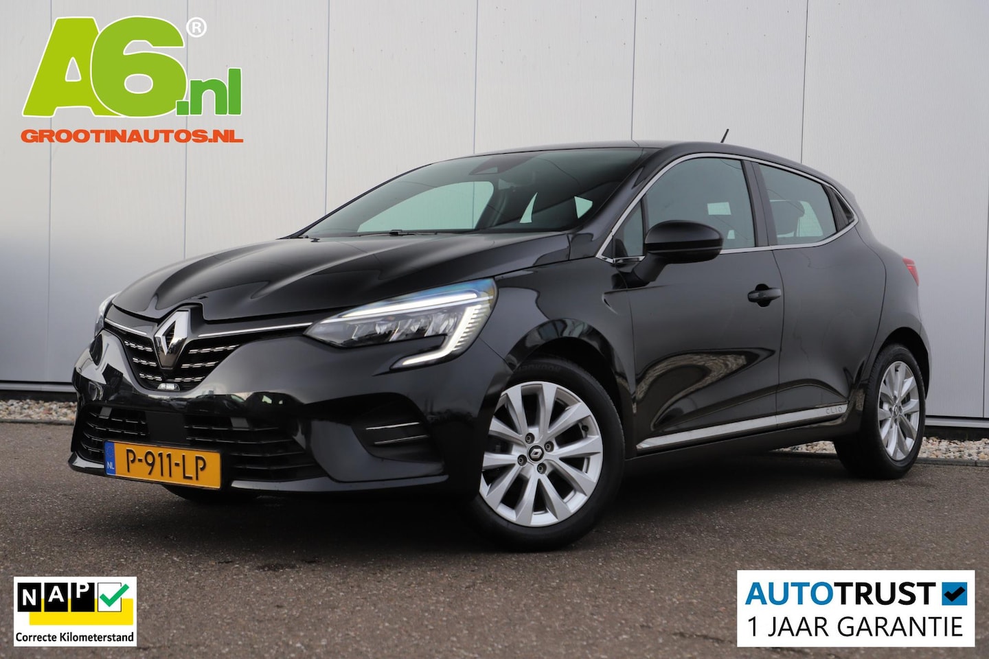 Renault Clio - 1.0 TCe Intens Half Leder Navigatie Carplay Android 16 inch LMV Sfeerverlichting LED Clima - AutoWereld.nl
