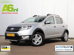 Dacia Sandero Stepway - 0.9 TCe Lauréate Trekhaak Navigatie Airco Cruise Control Parkeersensor goed onderhouden