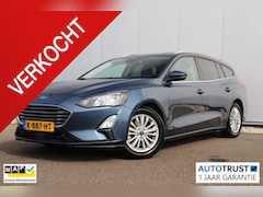 Ford Focus Wagon - 1.0 EcoBoost Hybrid Titanium X Business Trekhaak Navigatie Achteruitrijcamera Winter Pakke