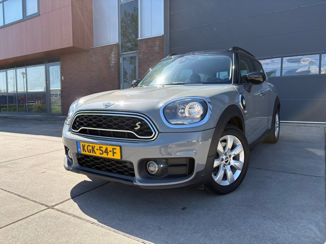MINI Countryman - 1.5 Cooper S E ALL4 Chili Plug in Hybride* Automaat* Climat* zeer mooie kleur stelling - AutoWereld.nl