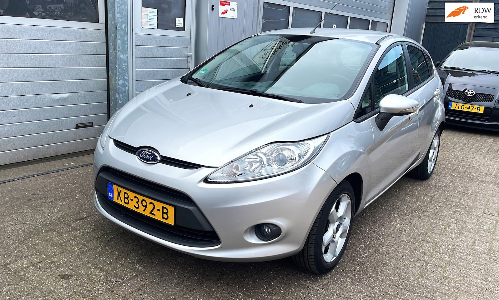 Ford Fiesta - 1.25 Trend 5DR 2011-Airco-L.m.Velgen-New APK - AutoWereld.nl