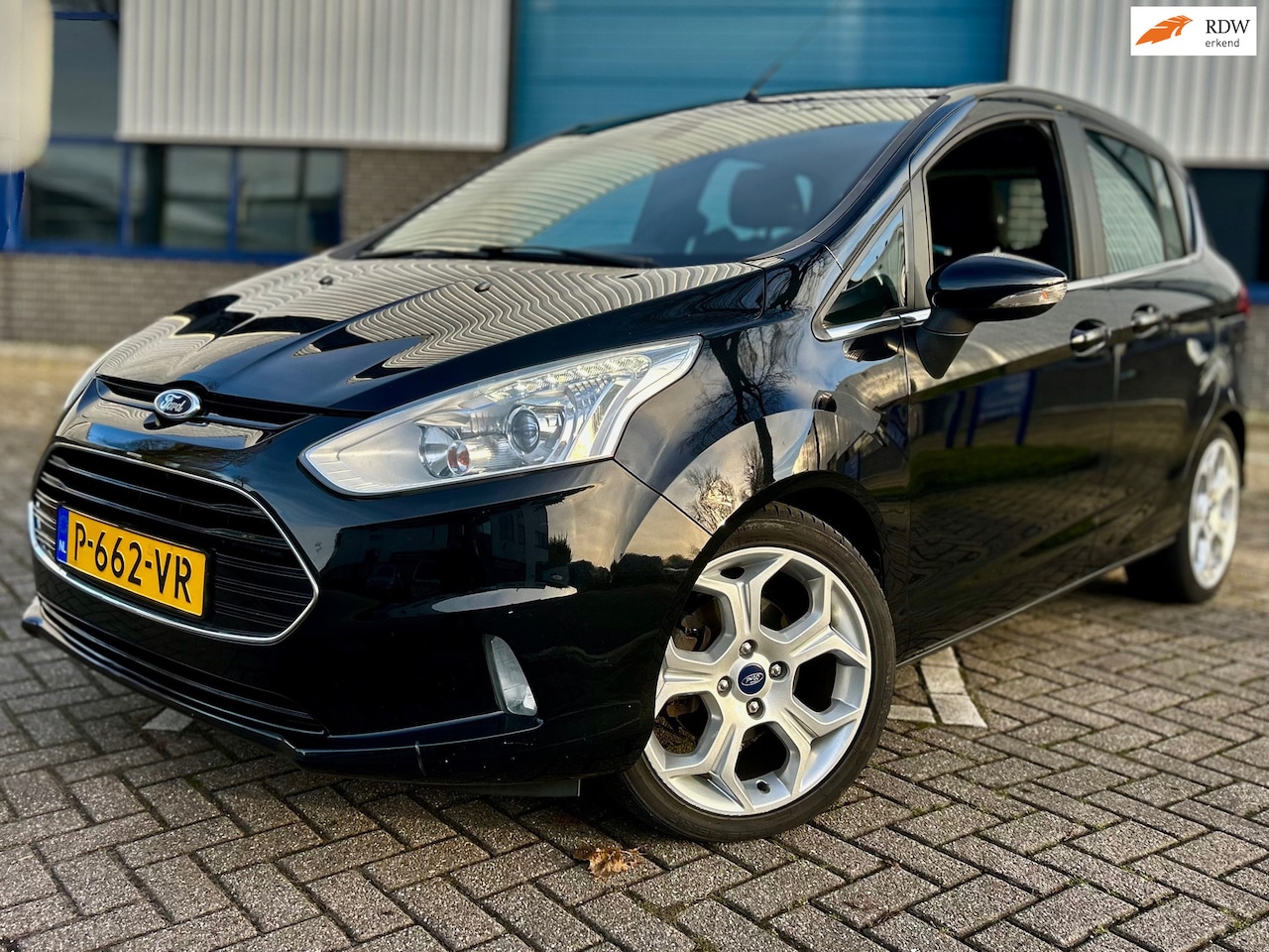 Ford B-Max - 1.0 EcoBoost Titanium * STOELVERWARMING * CLIMATE CONTROL * AFNEEMBARE TREKHAAK * - AutoWereld.nl