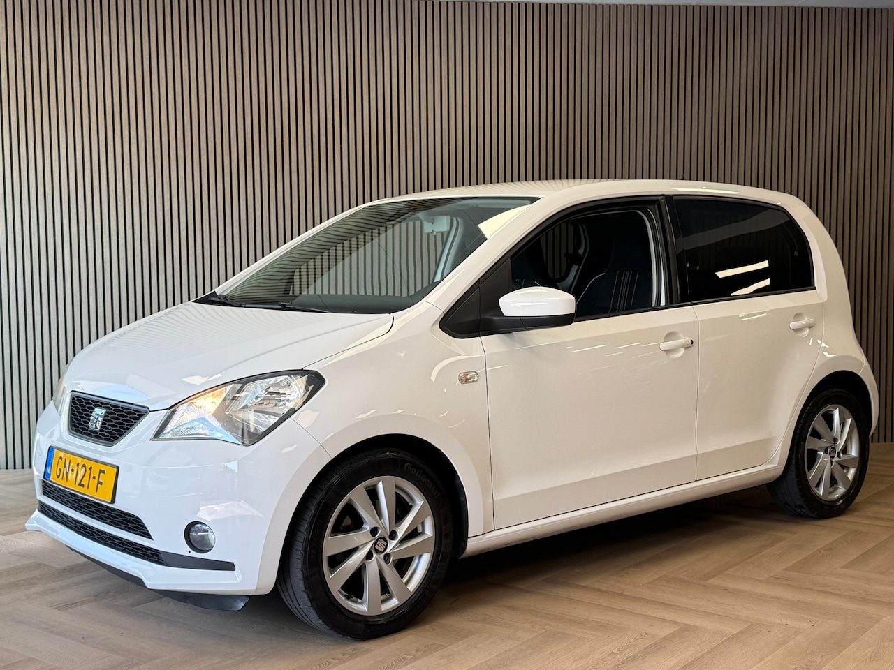 SEAT Mii - 1.0 Sport Connect AIRCO CRUISE CONTROL CAMERA PDC MEDIASCHERM - AutoWereld.nl