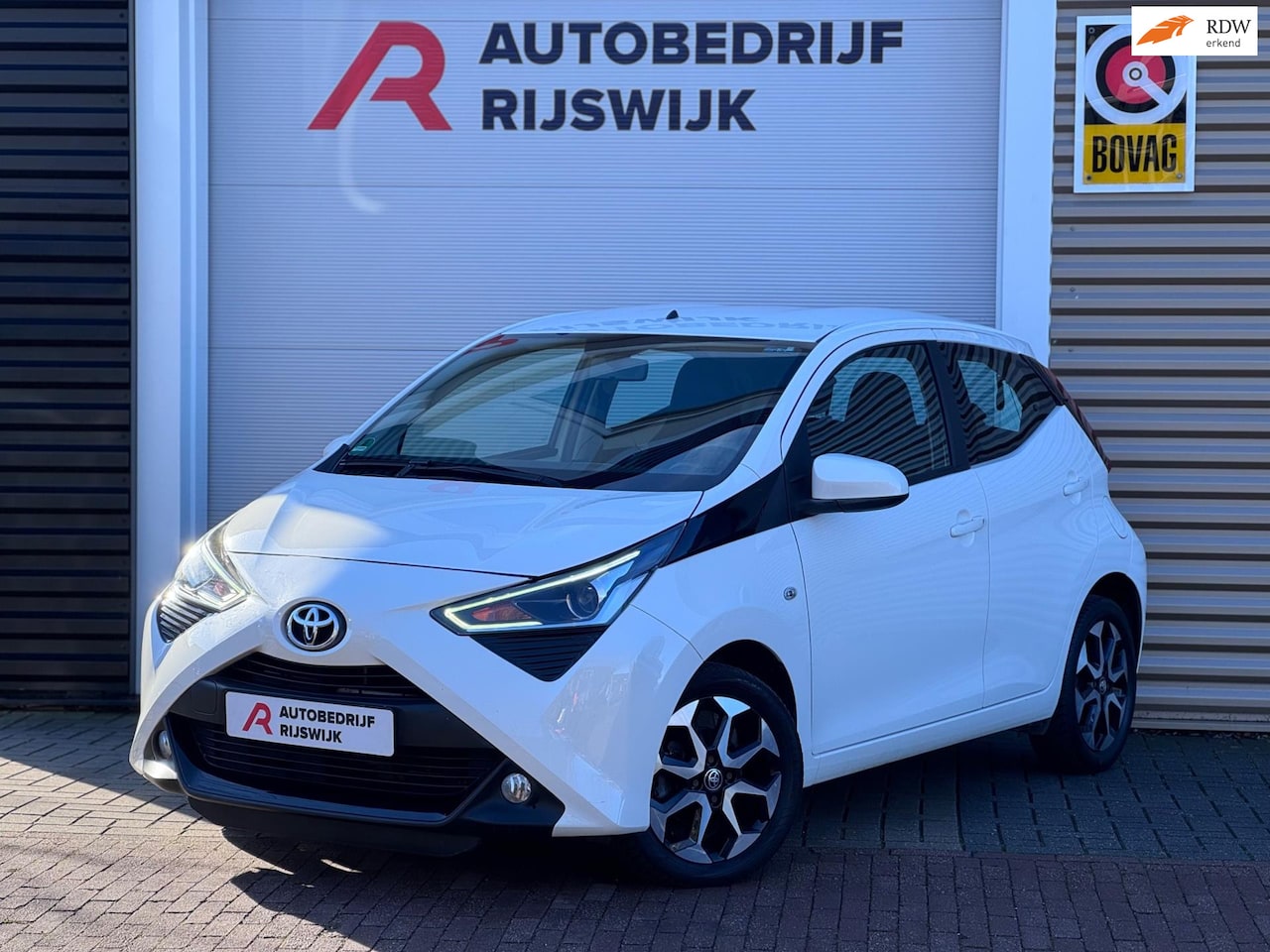 Toyota Aygo - 1.0 VVT-i x-joy Navi/Camera/Xenon - AutoWereld.nl