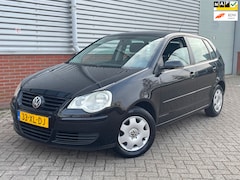 Volkswagen Polo - 1.4-16V Airco Cruise control