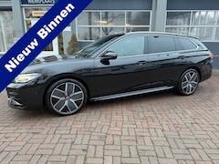 Volkswagen Passat Variant - 1.5 eTSI R-Line Edition 150pk | Pano | IQ.Light | ACC | Ergo active + massage