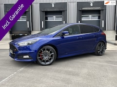 Ford Focus - 2.0 ST, Xenon, Performance blue, Cruise control
